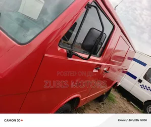 Volkswagen LT 2000 Red