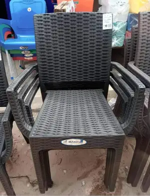 Plastic Restaurant Chair