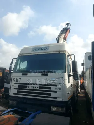 Self Loader 15.2tons Euro Star Iveco Eight Tyres Truck