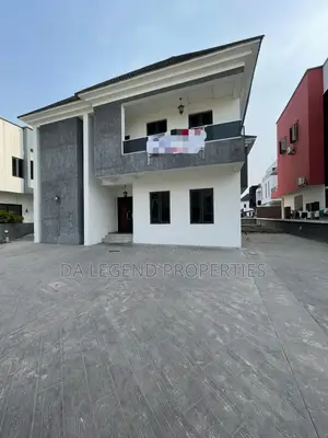 5bdrm Duplex in Lekki for sale