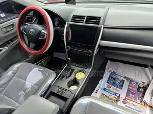 Toyota Camry 2016 Silver