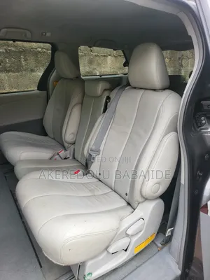 Toyota Sienna XLE 8-Passenger 4dr Minivan (3.5L 6cyl 6A) 2014 Green