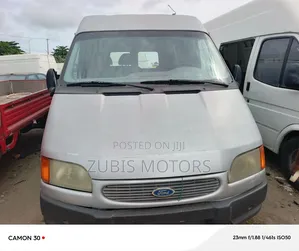 Ford Transit 2000 Silver
