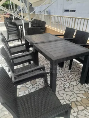 Outdoor Basket 4 Chairs With Table