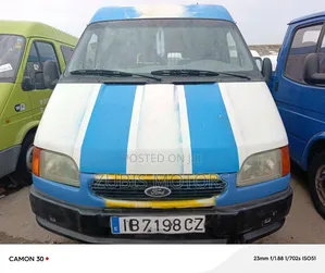 Ford Transit 2000 Orange