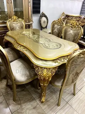 Royal Dining Table Set