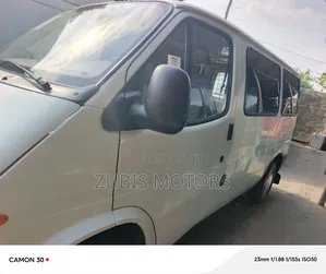 Ford Transit 2000 White