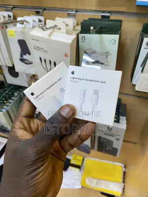 Apple Lightning To Headphone Audio Jack