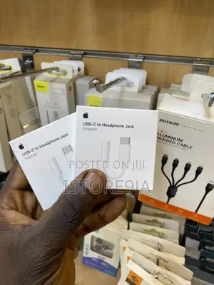 Apple Usb-C to Headphone Jack