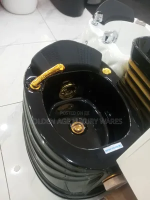 Black and Gold Pedicure Bowl
