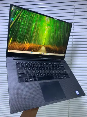 Laptop Dell Precision 15 5520 32GB Intel Core I9 SSD 1T