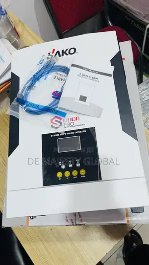 Sako 5.5kva 24v Hybrid Inverter With 100a Mppt