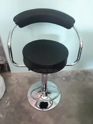 Barbing Chair/Studio Chair/Bar Stool
