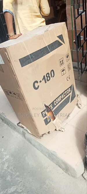 Plate Compactor Machine C-180