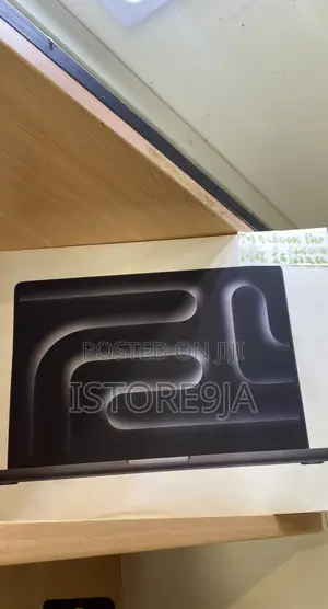 New Laptop Apple MacBook Pro 24GB Apple M4 Pro SSD 1T
