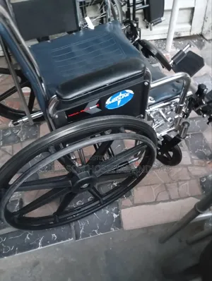 Wheelchair/Big Size With Othorpeadic Footrest Drip Stand