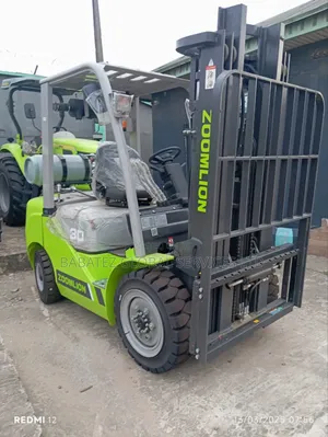 Brand New Zoom Lion Equipment