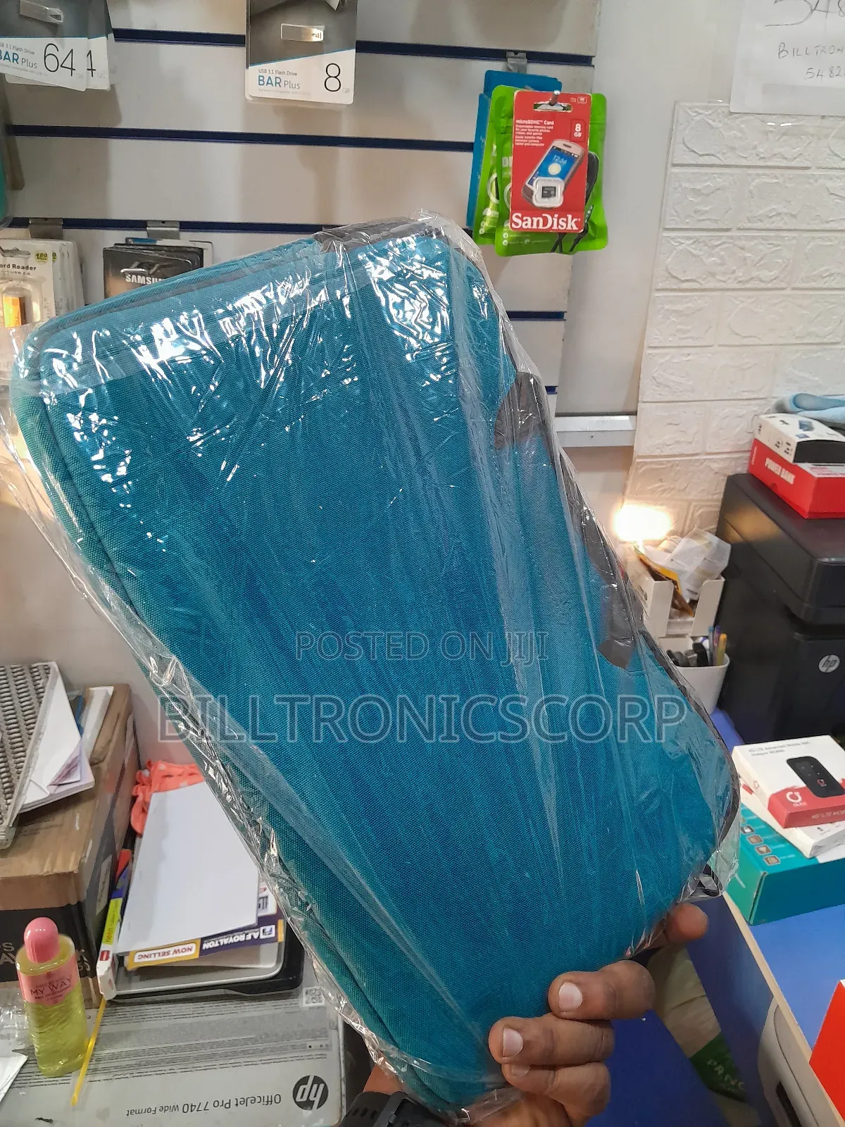 KVM Laptop Bags