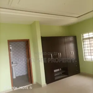 4bdrm Duplex in Estate Beechwood , Bogije for rent