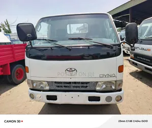 Toyota Dyna 300 Normal Hand White Color