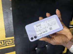 Apple iPhone 11 64 GB Purple