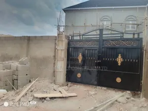 Arc Channel Gate