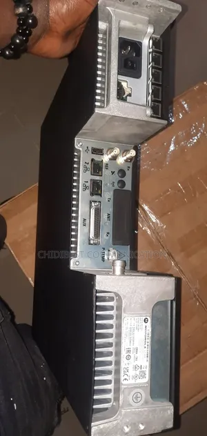 Sr 8000 Motorola Repeater Uhf and VHF Is Available