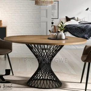Classic Round Dining/Office/Reading Table