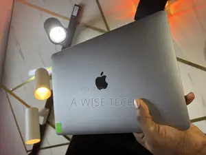 Laptop Apple MacBook Pro 2019 16GB Intel Core I5 SSD 256GB