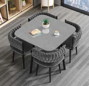 Model Standard Table by 4