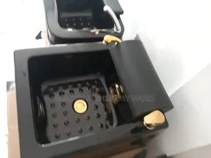Square Shape Gold and Black Pedicure Bowl 