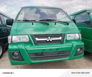 Mitsubishi Delica 2004 Green
