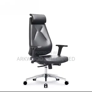 Modern Executive Office/Boardroom Chair
