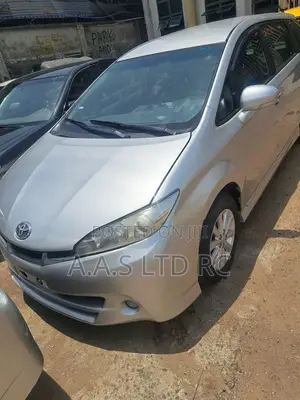 Toyota Wish 2011 White