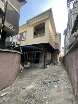 4bdrm Duplex in Ikota for sale