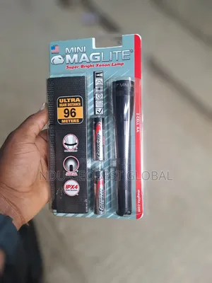 Mini Maglite Aa Flashlight With a Super-Bright Xenon Lamp