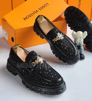 Black_ Versace Shoe