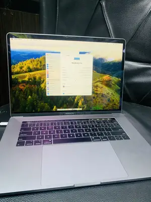 Laptop Apple MacBook Pro 2019 32GB Intel Core I9 SSD 512GB