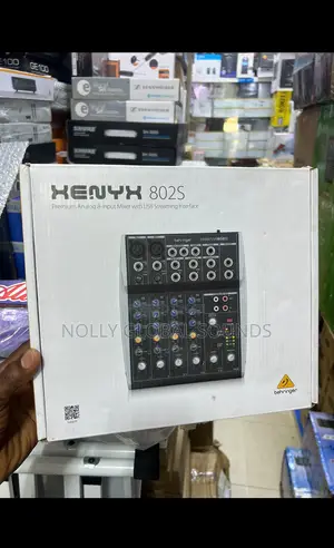 Behringer Xenyx 802s 8-channel Analog Streaming Mixer