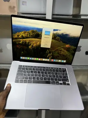 Laptop Apple MacBook Pro 2019 32GB Intel Core i9 SSD 1T
