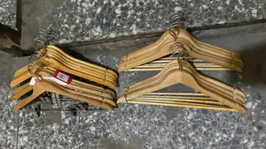 High Quality Wooden Hangers With Clips And Without Clips