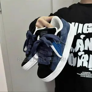 Reebok Classic Sneakers
