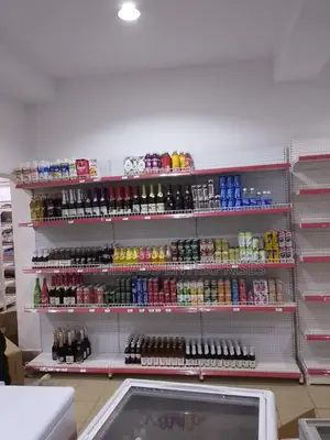 Versatile Wall Gondola Shelve