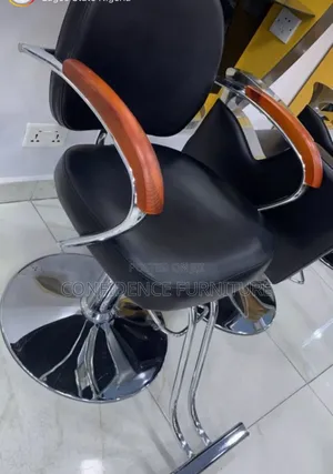 Strong Quality Barbing Saloon Chair