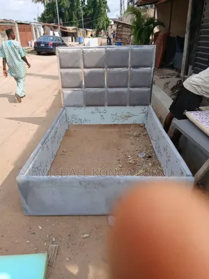 4.5x6 Padded Bed