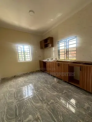 Furnished 2bdrm Block of Flats in Surulere for rent