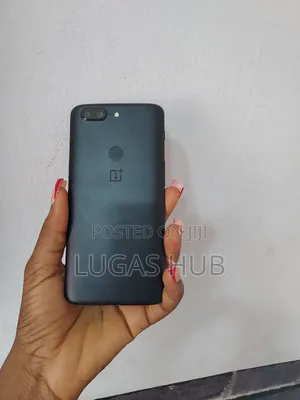 OnePlus 5T 64 GB Black