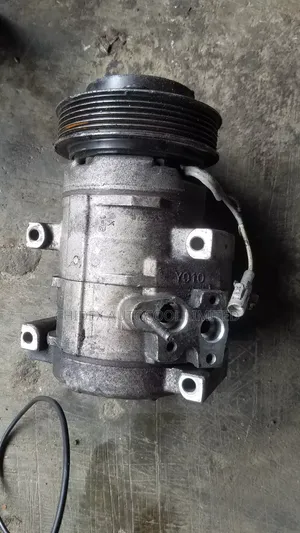 Ac Compressor for Toyota Sienna 2005 Model