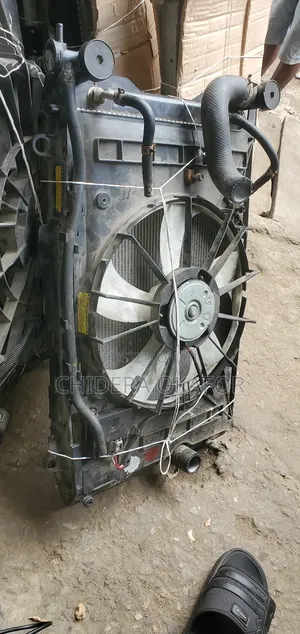 Radiator and Fan. For. Corolla. 012
