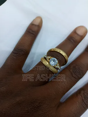 Couples Set of Wedding Ring Z01 - Gold